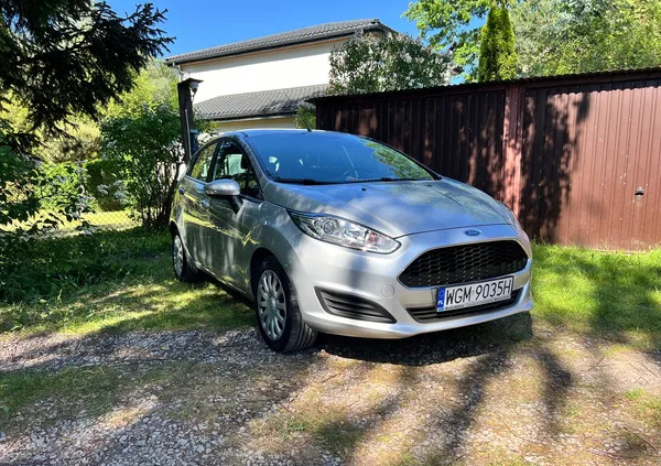 ford Ford Fiesta cena 31600 przebieg: 153000, rok produkcji 2016 z Milanówek